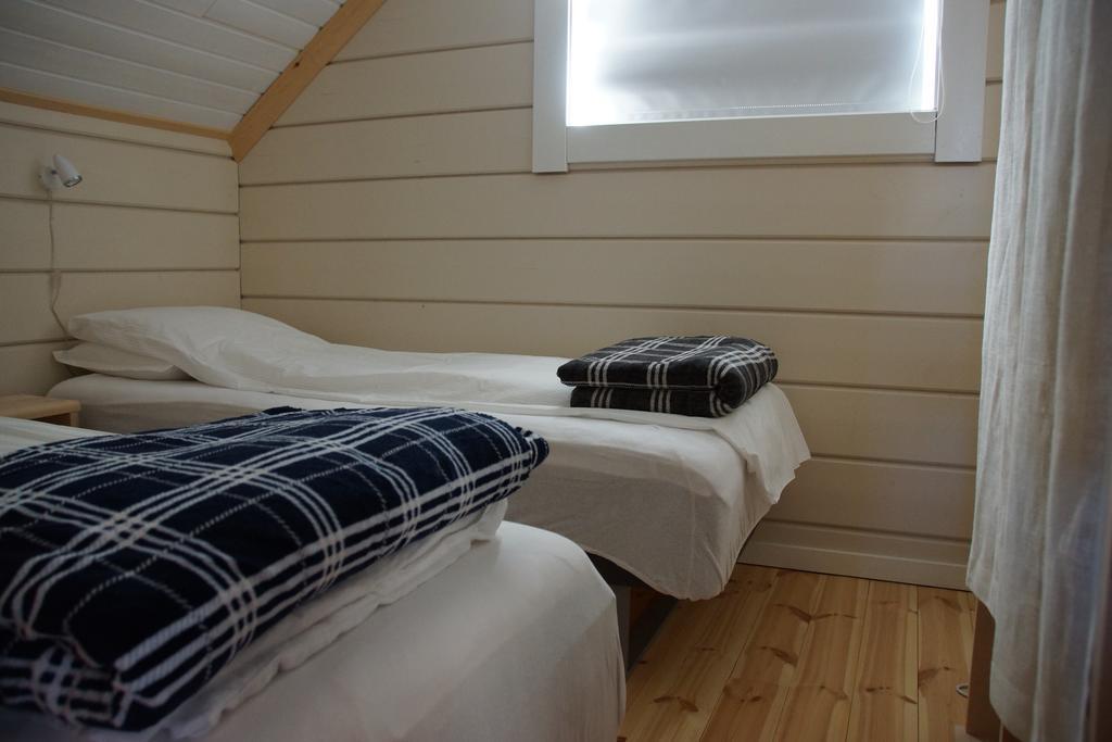 Aroybukta Aaroybukt Guesthouse מראה חיצוני תמונה